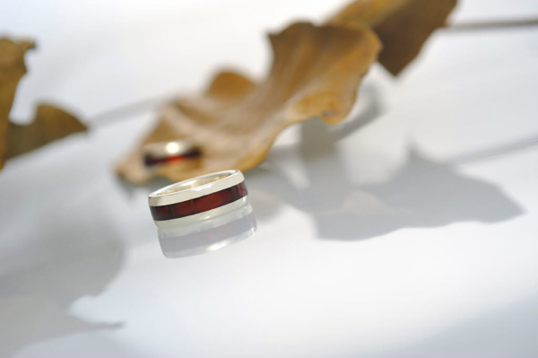 Ring mit Bernstein