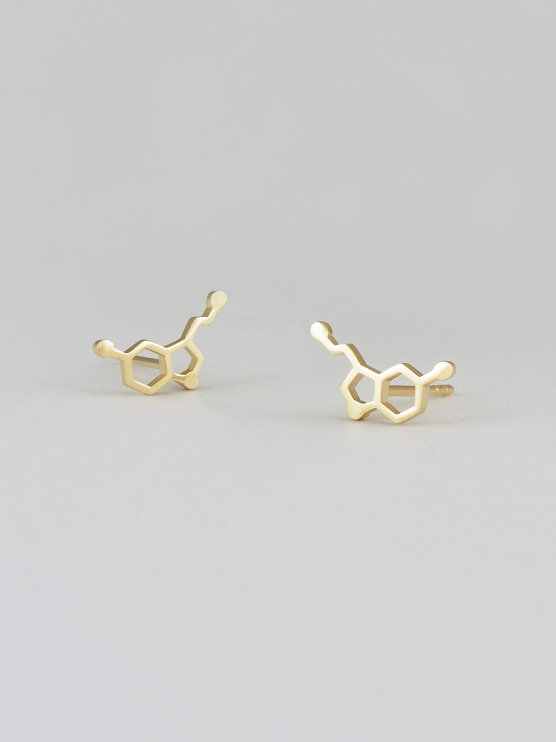 Ohrstecker Serotonin Glückshormon. Goldbeschichtete Serotonin Molekül-Ohrstecker - Minimalistischer Glückshormon Schmuck